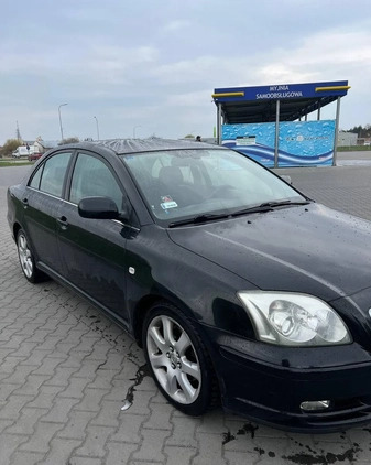 Toyota Avensis cena 13500 przebieg: 277045, rok produkcji 2005 z Wrocław małe 46